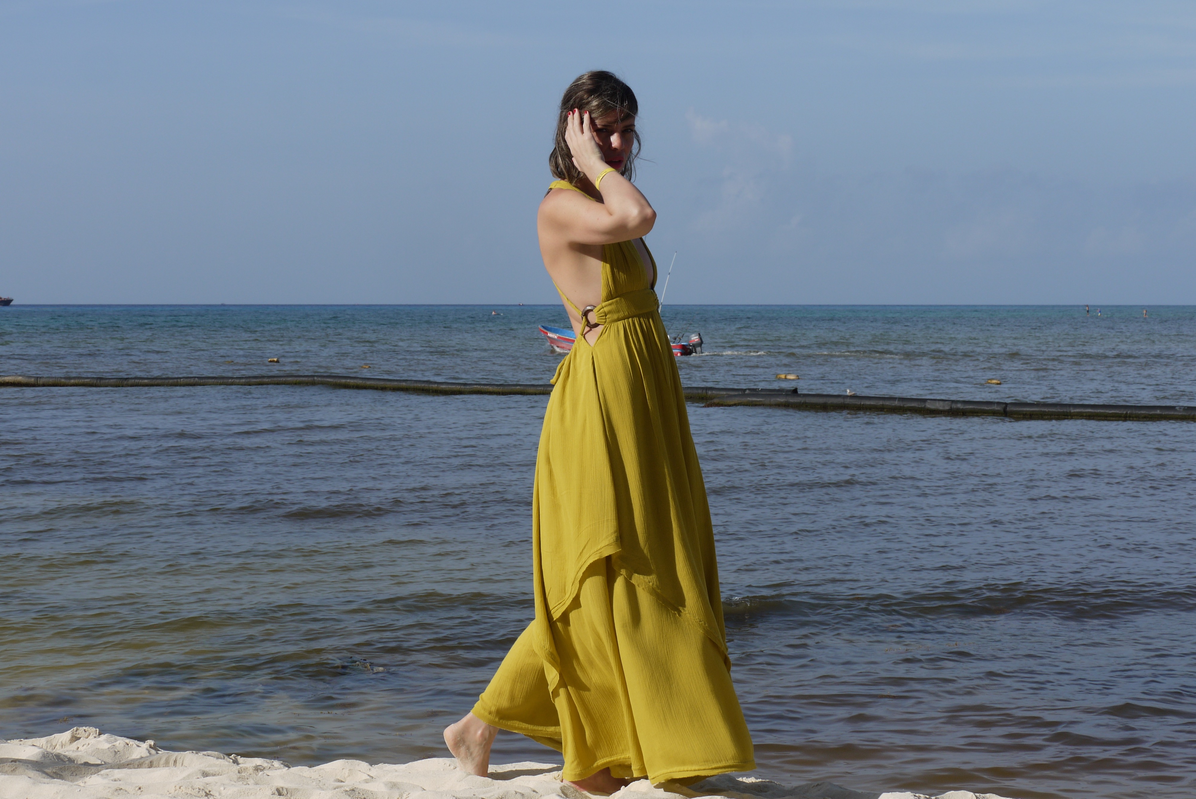 Alba Marina Otero fashion blogger from Mylovelypeople blog shares with you another part of her trip to Cancun with this lovely yellow dress