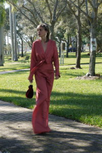 Alba Marina Otero fashion blogger from Mylovelypeople blog shares with you how to style a red jumpsuits for a baby shower
