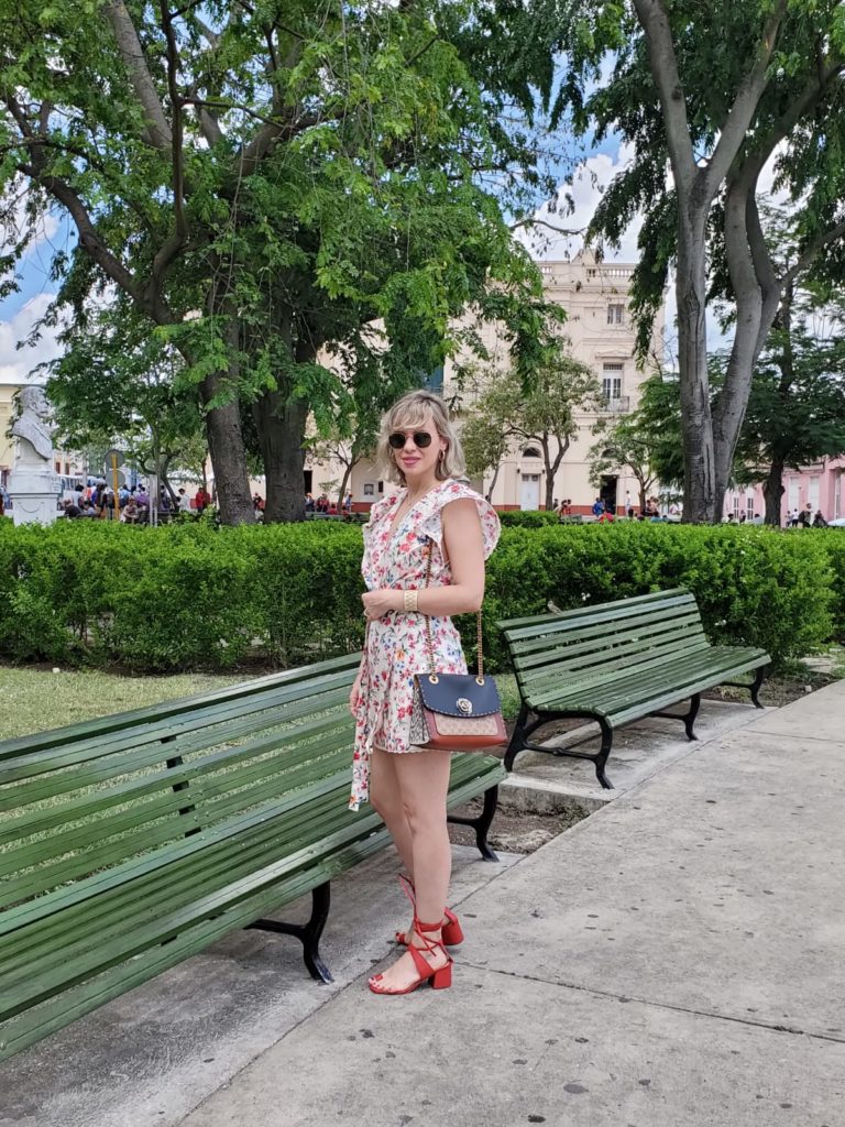 Alba Marina Otero fashion blogger from Mylovelypeople blog shares with you the item she'd been wearing all summer long. Dresses are the best choice no matter where you're going and you can wear them even for fall season too.