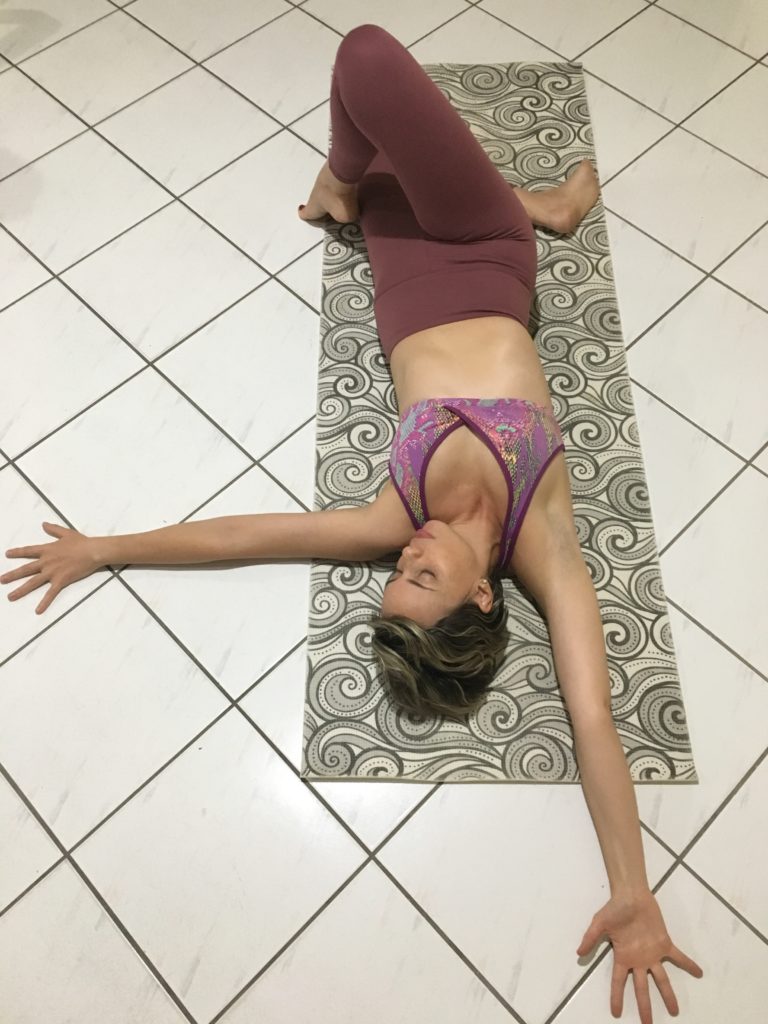 Alba Marina Otero fashion blogger from Mylovelypeople blog shares the benefits of practice restorative yoga